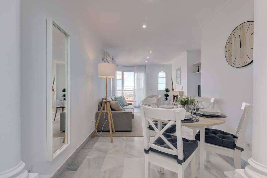 Classy Flat W/ Impressive Views Apartamento Marbella