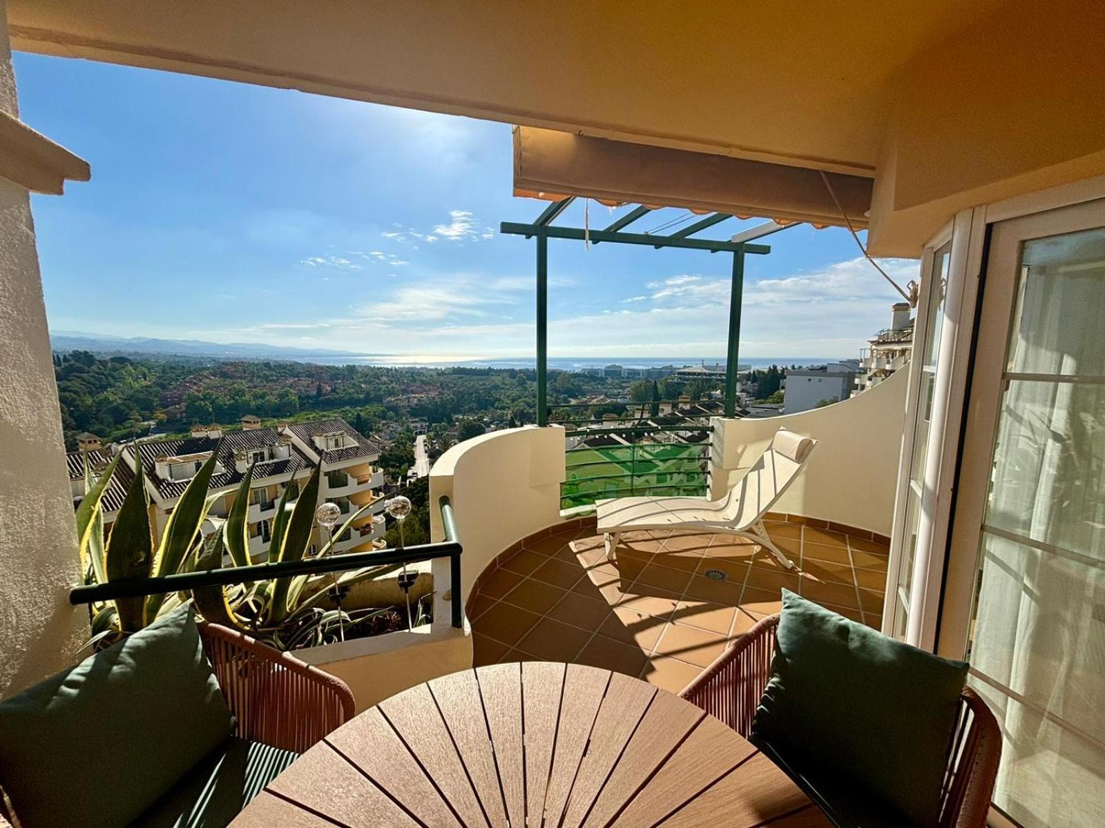 Classy Flat W/ Impressive Views Marbella