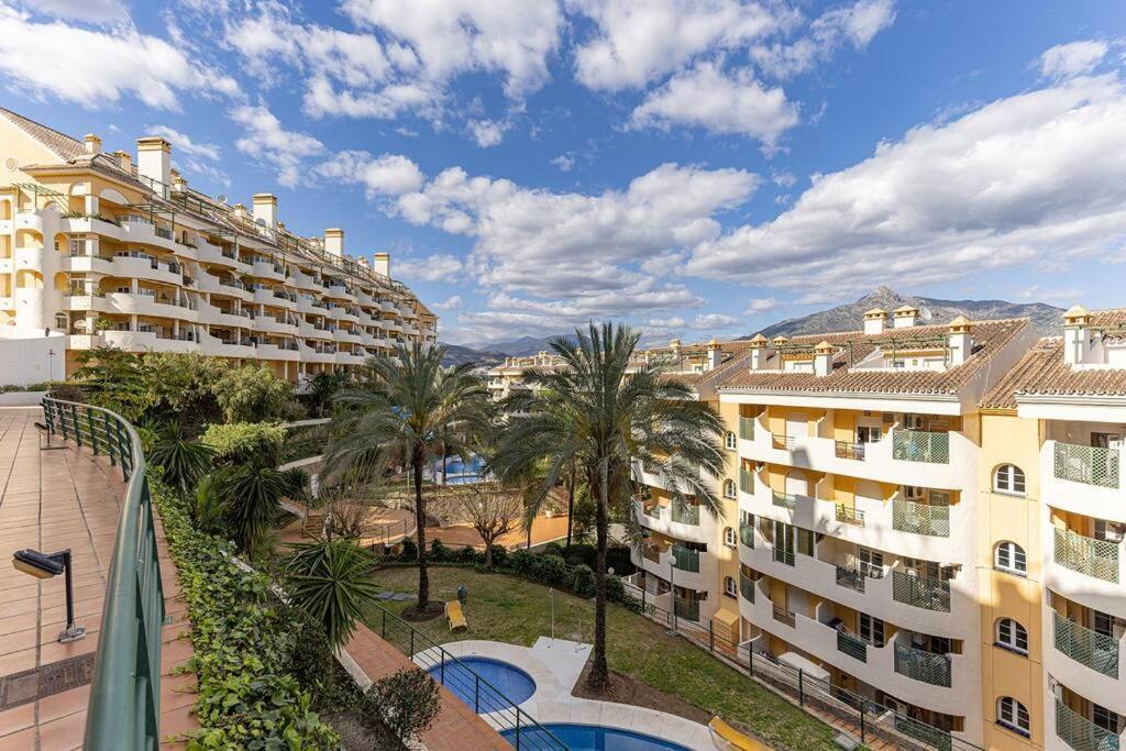Classy Flat W/ Impressive Views Apartment Marbella
